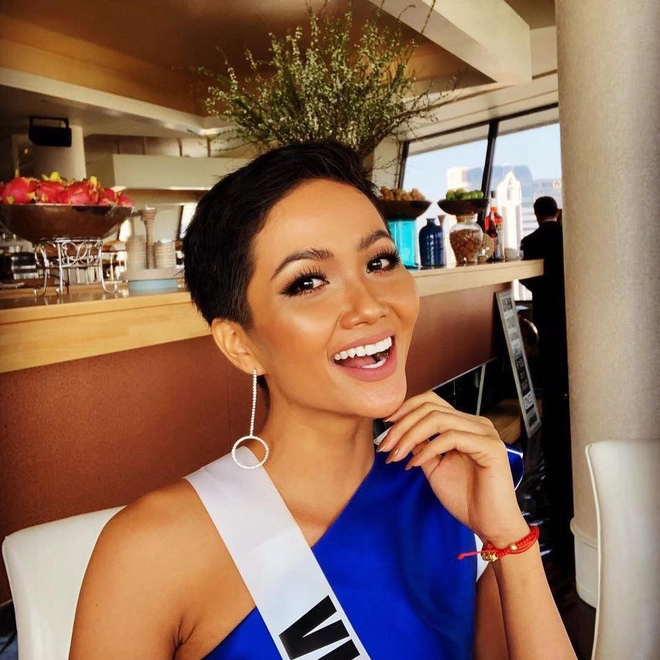 Hhen niê gặp phốt đầu tiên tại miss universe khi bị fan nước ngoài ném đá dữ dội vì xài đồ hiệu lố bịch - 5