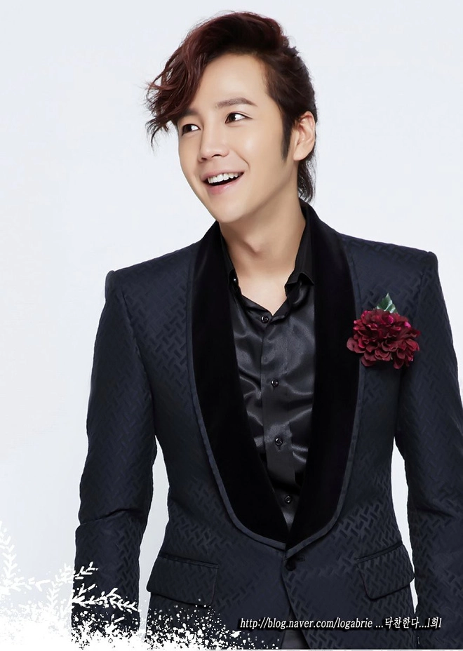 Hình ảnh mới nhất của jang geun suk lại khiến fan phát sợ - 1