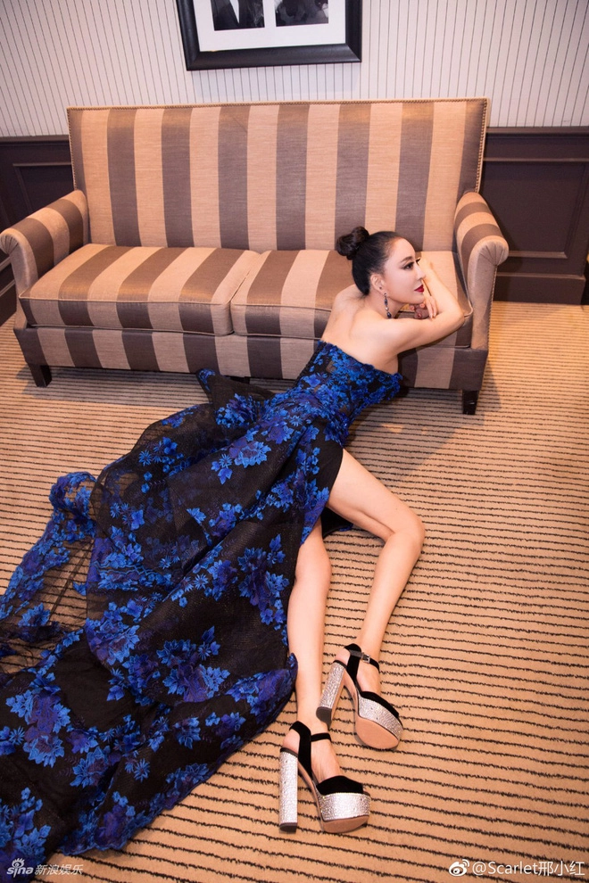 Hoa hậu trung quốc giả vờ ngã để gây chú ý trên thảm đỏ cannes 2018 - 5