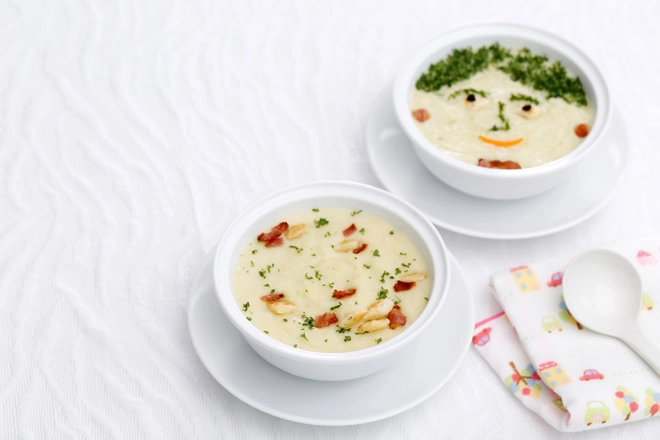 Học nấu súp khoai tây tỏi giàu dưỡng chất đổi vị ngày hè cho trẻ - 1