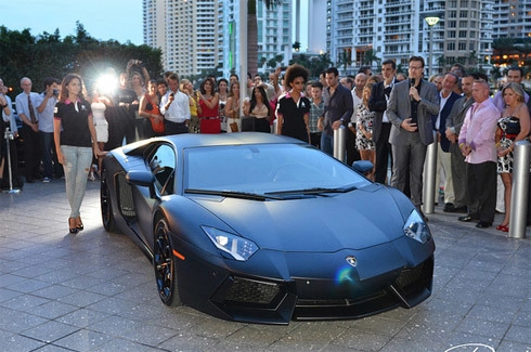  lamborghini aventador đen tuyền tại miami - 2