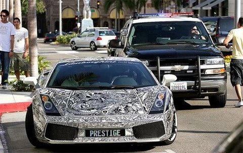  lamborghini gallardo xăm mình nhận vé phạt trên phố - 1