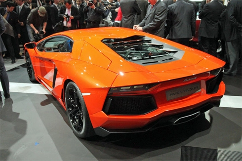  lamborghini lp700-4 chính thức trình làng - 2