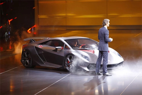  lamborghini sắp có siêu xe mới hàng độc - 1