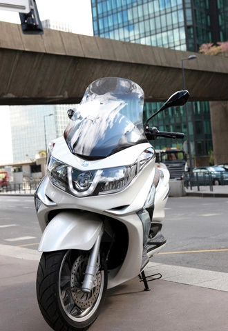  limousine piaggio x10 350i ở châu âu - 2