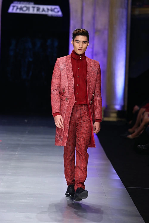 Lý giám tiền lên ngôi quán quân project runway 2014 - 13