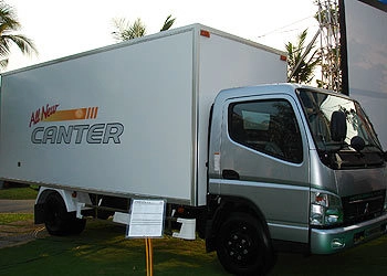  mitsubishi ra mắt 3 mẫu xe canter mới - 1