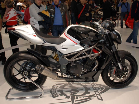  mv agusta hé lộ tân binh brutale 675 - 1