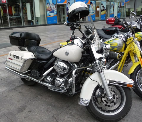  ngắm harley davidson road king police ở sài gòn - 1