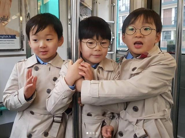 Ngỡ ngàng trước tướng mạo điển trai chân dài giống bố song của bộ 3 daehan minguk manse - 9