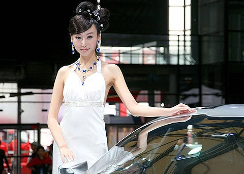  người đẹp ở thượng hải motorshow - 10