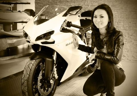  người mẫu ducati 848 ở sài gòn - 1