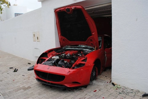  phá siêu xe ferrari california ở tunisia - 4