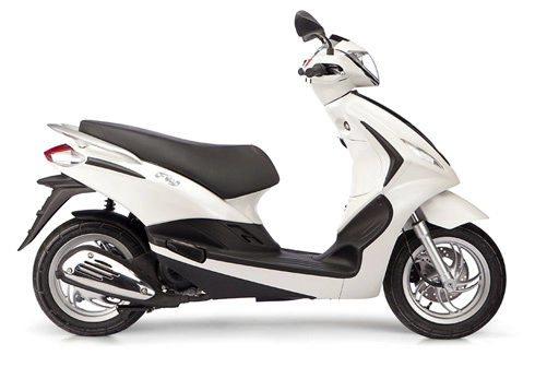  piaggio ra mắt fly 50 phân khối - 2