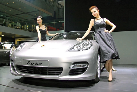  porsche panamera - ngôi sao của thượng hải motorshow - 2