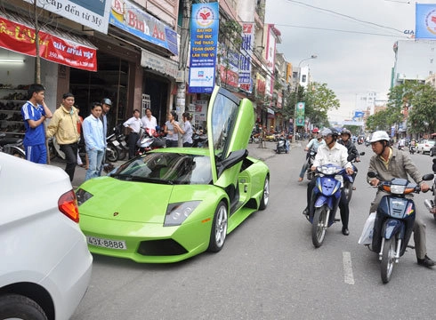  siêu xe lamborghini biển tứ quý tại đà nẵng - 1