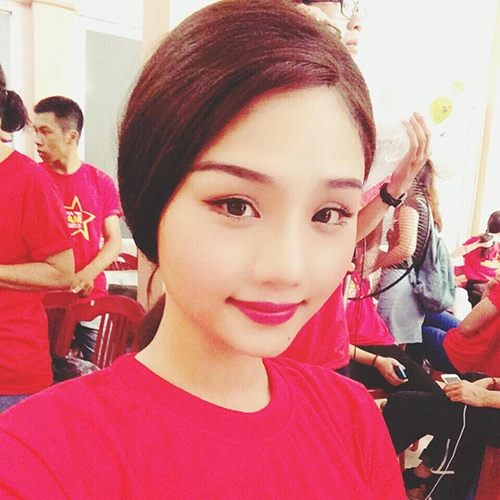 Thăm căn phòng xì-tin màu hồng của miu lê - 1