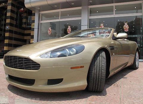  thêm một siêu xe aston martin về việt nam - 1