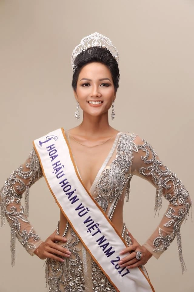 Trong nước bị chê fans quốc tế chấm tân hhhv hhen niê vào top 5 miss universe 2018 - 1