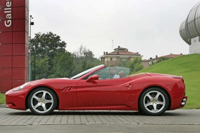  vẻ đẹp của ferrari california - 2