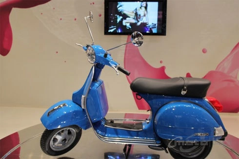  vespa px tái xuất ở eicma - 1