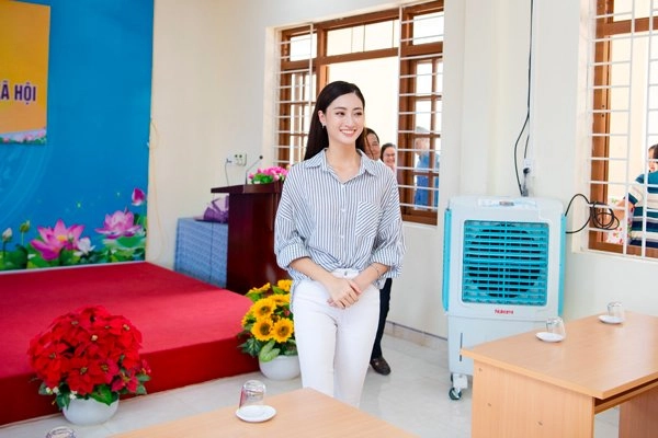 Bằng chứng cho thấy hoa hậu lương thuỳ linh đích thị là thiên thần áo trắng mới của vbiz - 5