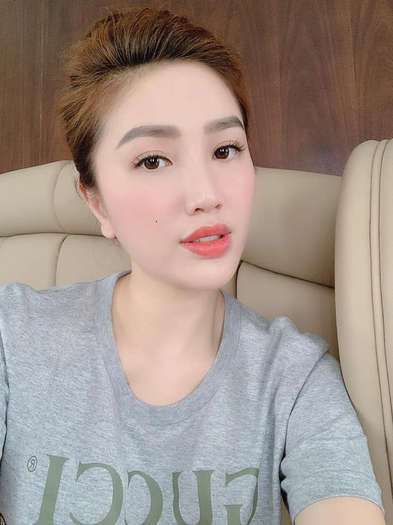 Bảo thy khoe gương mặt tự makeup fans lo sợ thợ trang điểm của cô nàng sẽ mất việc - 9