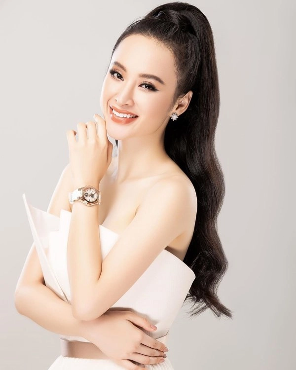 Bất ngờ khoe hình ảnh gợi cảm phải chăng angela phương trinh sắp trở lại showbiz - 5