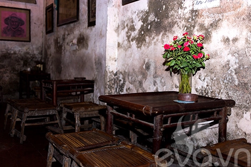 Cafe cuối ngõ không gian mộc mạc giữa hn - 14