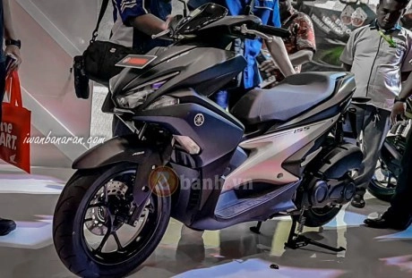 Cận cảnh yamaha nvx 155 2017 với 3 phiên bản - 16