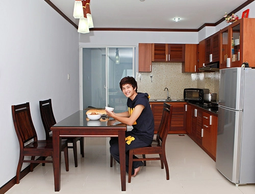 Căn hộ ngập tràn nắng của hotboy huỳnh anh - 7
