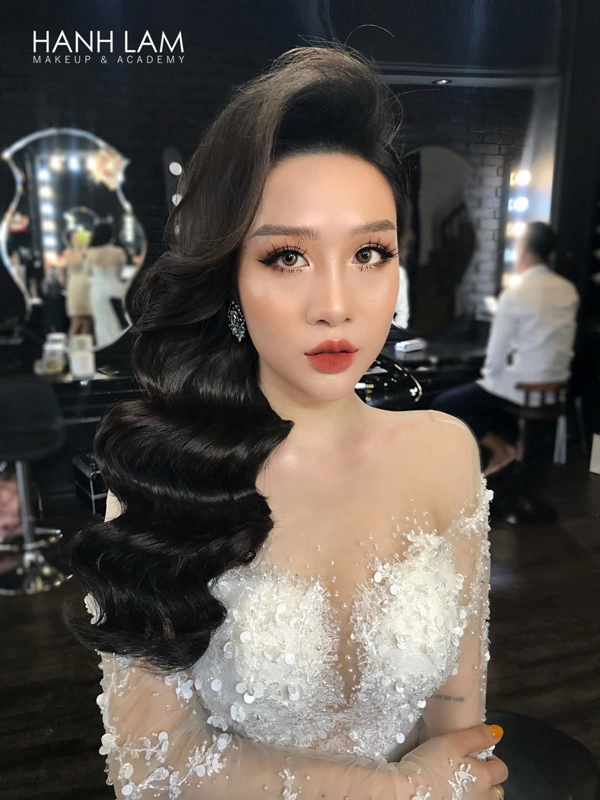 Chia sẻ xu hướng makeup cô dâu ấn tượng năm 2019 cùng hạnh lâm academy - 2