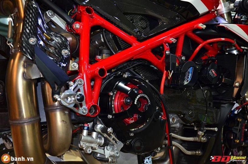 Ducati 848 evo corse đầy hấp dẫn trong gói độ tiền tỷ - 7