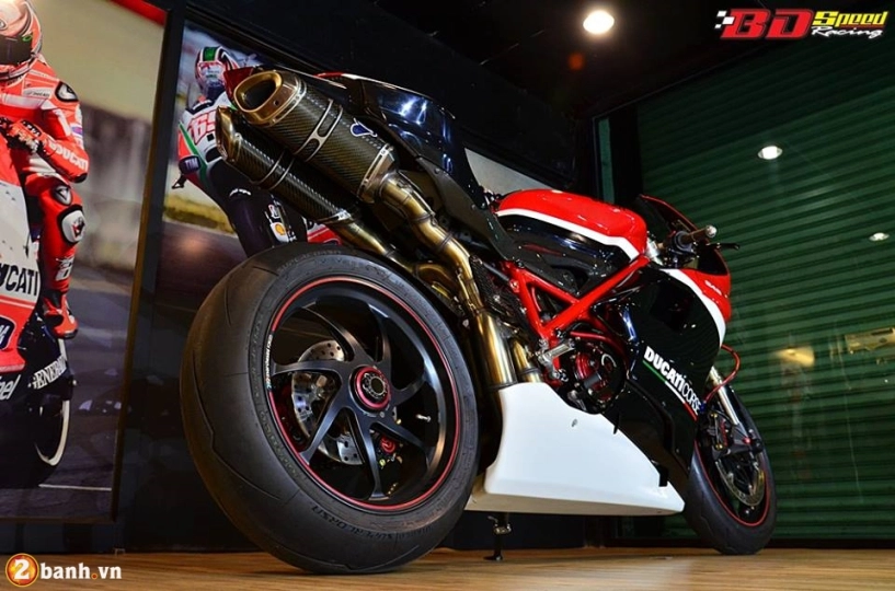 Ducati 848 evo corse đầy hấp dẫn trong gói độ tiền tỷ - 14