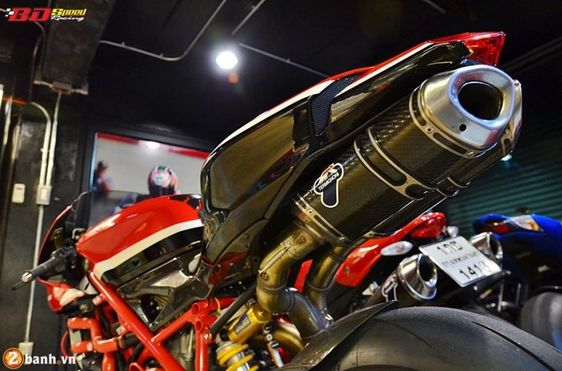 Ducati 848 evo corse đầy hấp dẫn trong gói độ tiền tỷ - 16