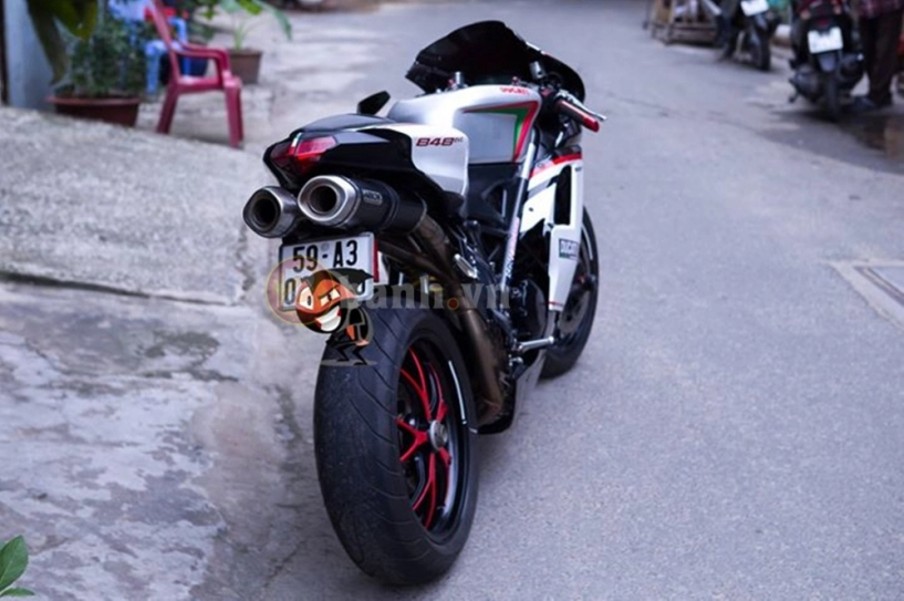 Ducati 848 evo của fan lorenzo vừa độ pô arrow cùng nhiều phụ kiện thú vị - 9