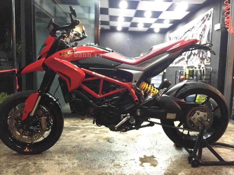 Ducati hypermotard 821 trang bị nhiều đồ chơi giá trị - 1