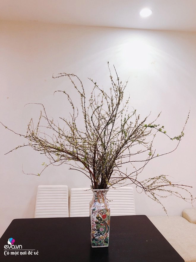 Lấy hết tiền mẹ giao mua thức ăn 8x hn mua hoa cắm tràn ngập nhà nào ngờ cái kết - 15