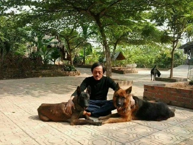 Nhà mặt phố con thành đạt nsưt hương dung vẫn tự tay trồng cây sân thượng như thế này - 8