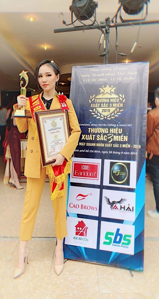 Thời trang chuu đạt top 100 thương hiệu xuất sắc 3 miền 2019 - 2