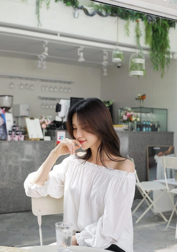 Tranh thủ hn mát rượi chị em diện ngay áo blouse dài tay vừa xinh vừa giấu bắp tay thô - 16