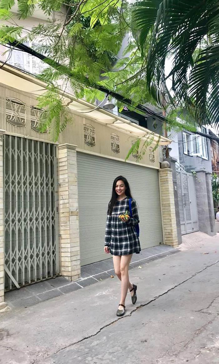 4 bà mẹ đơn thân này ai cũng mặc cực trẻ trung nhưng hiền thục vẫn giỏi cưa sừng nhất - 3