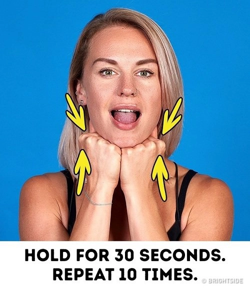 8 bài tập hiệu quả giúp khuôn mặt của bạn không cần dao kéo mà vẫn thon gọn hơn - 9