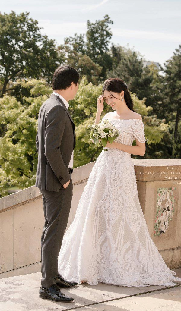 Á hậu thanh tú đẹp như công nương với váy cưới lấy cảm hứng từ song hye kyo - 1