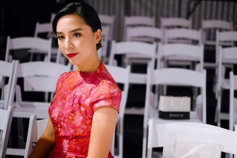 Á hậu thiên lý xinh đẹp và thần thái ngồi hàng ghế đầu vancouver fashion week - 1