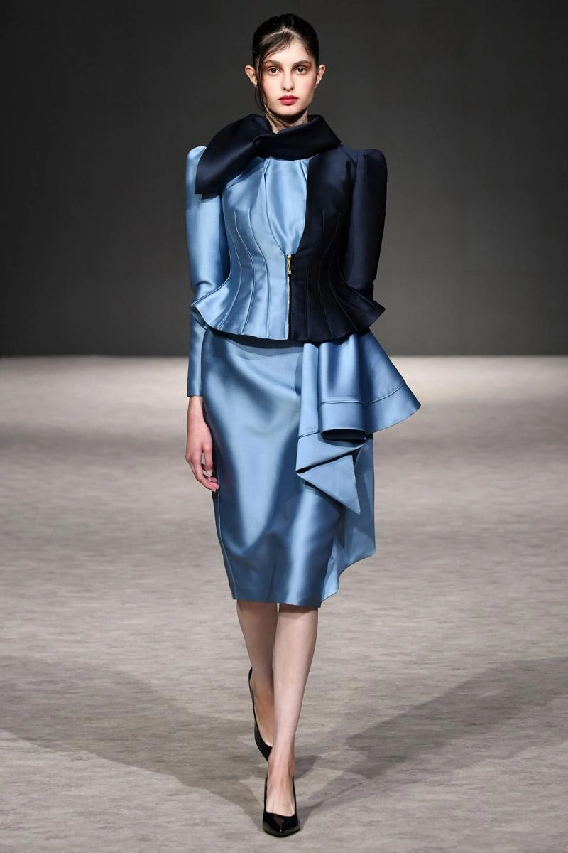 Á hậu thiên lý xinh đẹp và thần thái ngồi hàng ghế đầu vancouver fashion week - 9