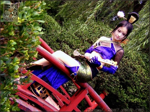 anh chàng xinh gái giỏi cosplay khiến dân mạng xôn xao - 8