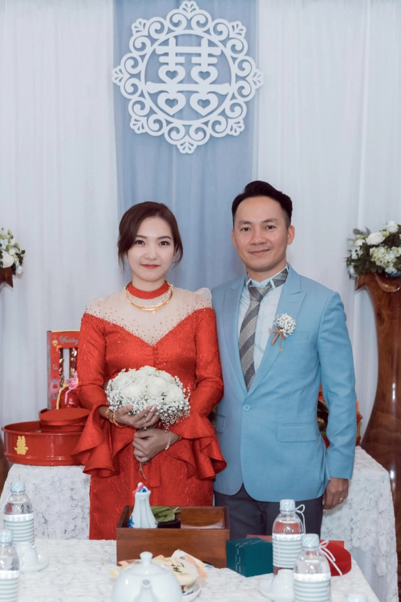 Bà xã tiến đạt bất ngờ tiết lộ điều đặc biệt ở chiếc áo dài xuyên thấu trong lễ cưới - 4