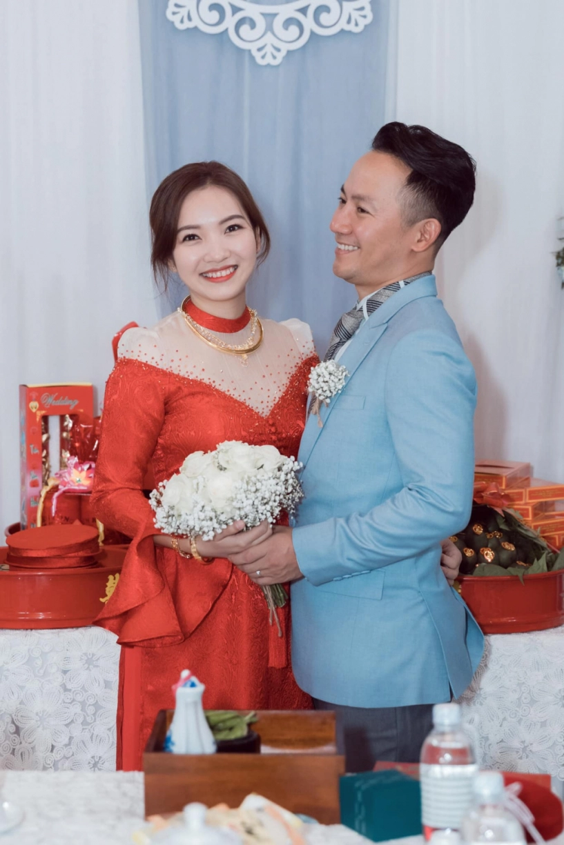 Bà xã tiến đạt bất ngờ tiết lộ điều đặc biệt ở chiếc áo dài xuyên thấu trong lễ cưới - 6