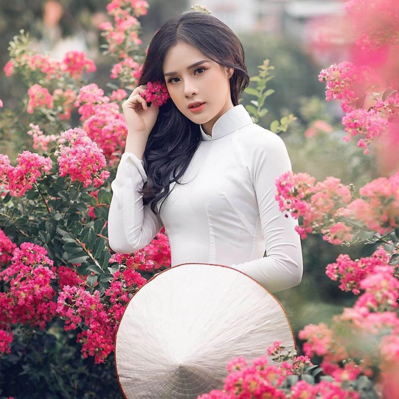 Bạn gái cầu thủ trọng đại xách túi 80 triệu sang chảnh đi thi miss world việt nam 2019 - 15